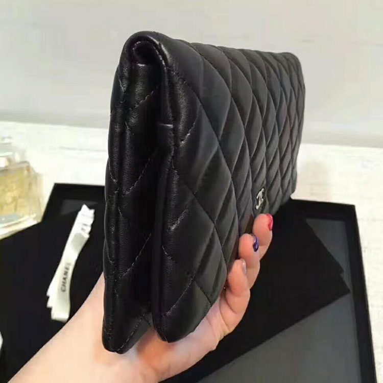 2018 Chanel Clutch Original Calfskin Leather A67011 Black