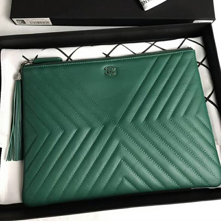 2018 Chanel Clutch Original Lambskin Leather