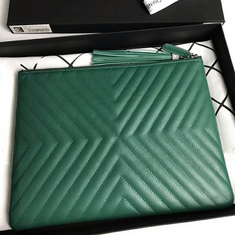 2018 Chanel Clutch Original Lambskin Leather