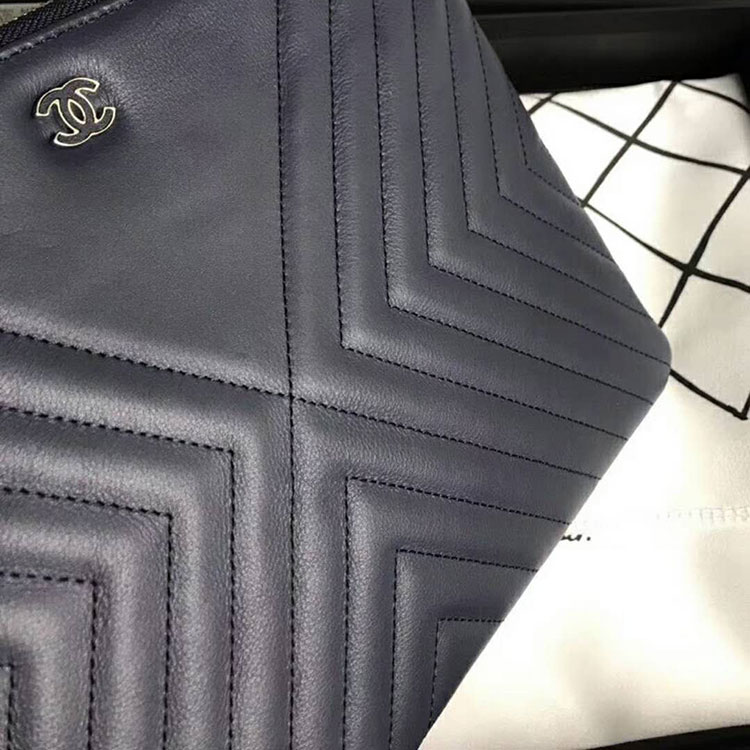 2018 Chanel Clutch Original Lambskin Leather