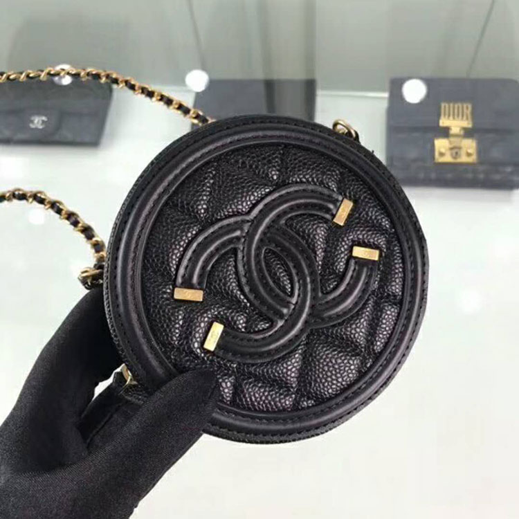 2018 Chanel Clutch with Chain