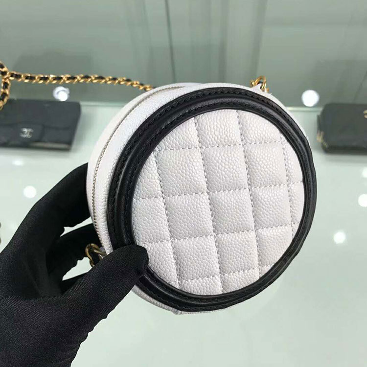 2018 Chanel Clutch with Chain