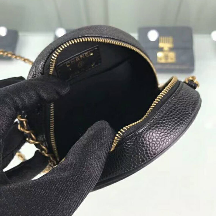 2018 Chanel Clutch with Chain