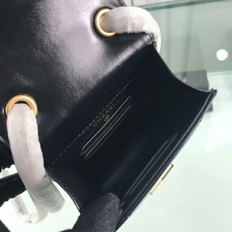 2018 Chanel Clutch with Chain