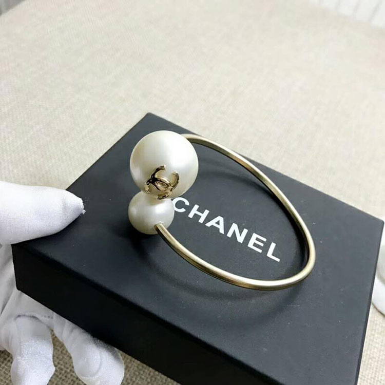 2018 Chanel Cuff