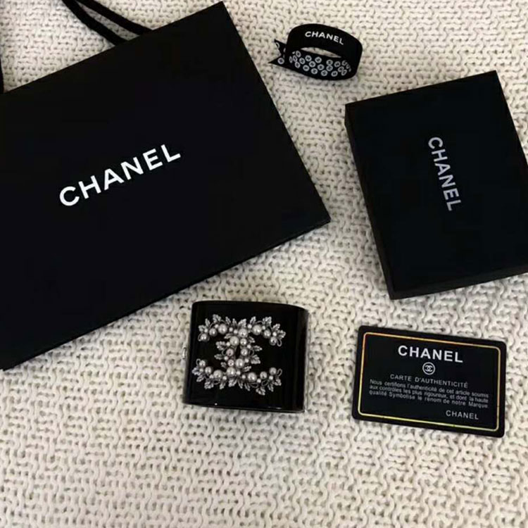 2018 Chanel Cuff