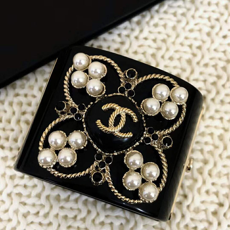 2018 Chanel Cuff