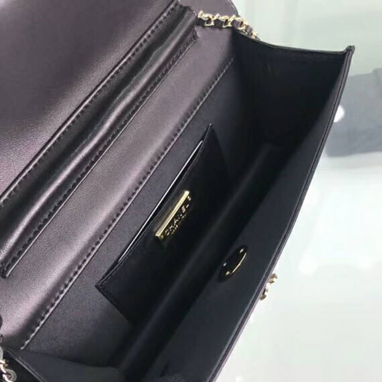 2018 Chanel Dinner chain bag