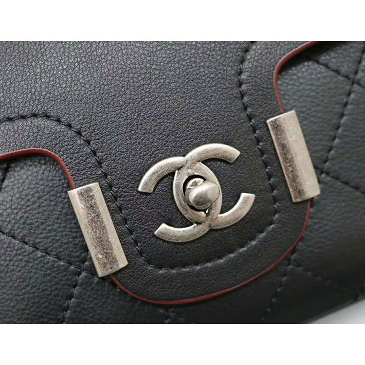 2018 Chanel Flap bag Original Calfskin Leather