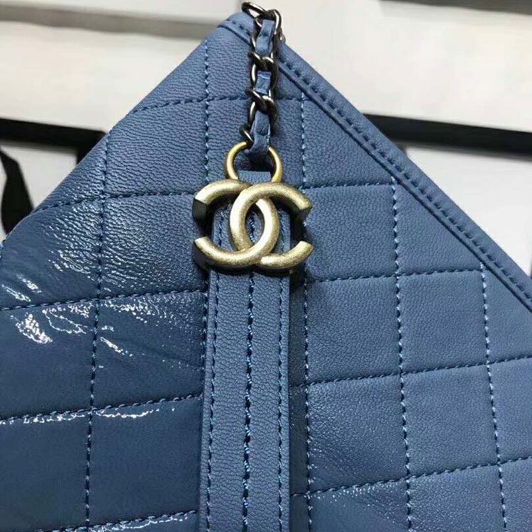 2018 Chanel Gabrielle Pouch Original Calfskin