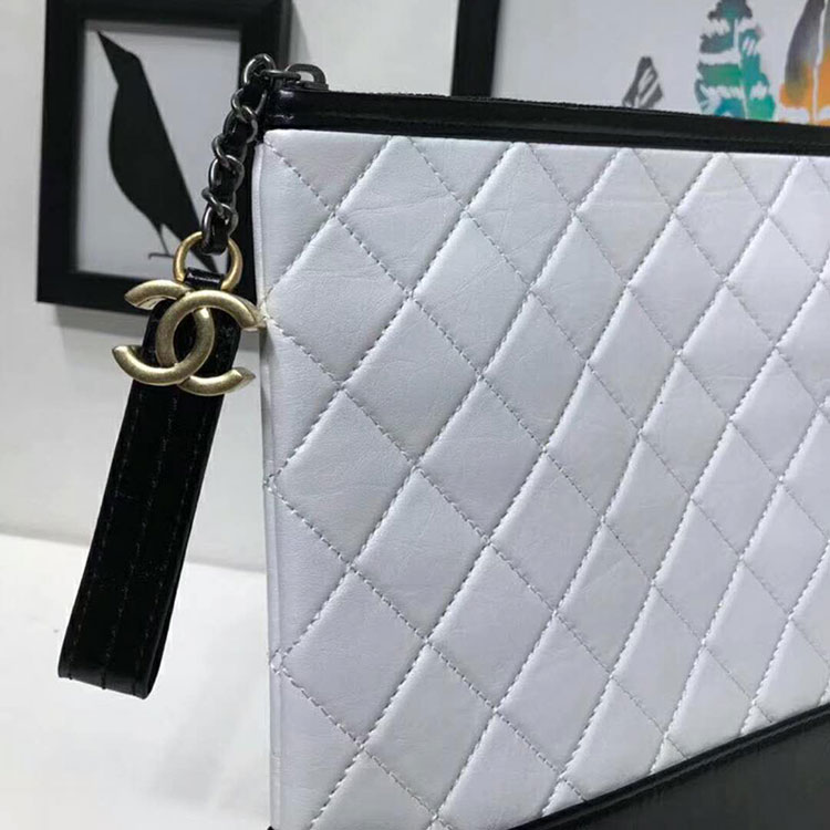 2018 Chanel Gabrielle Pouch Original Calfskin