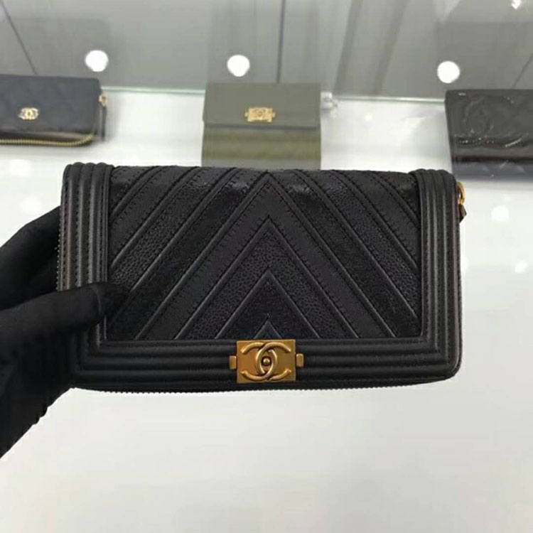 2018 Chanel Matelasse Original Leather Zip Around Wallet