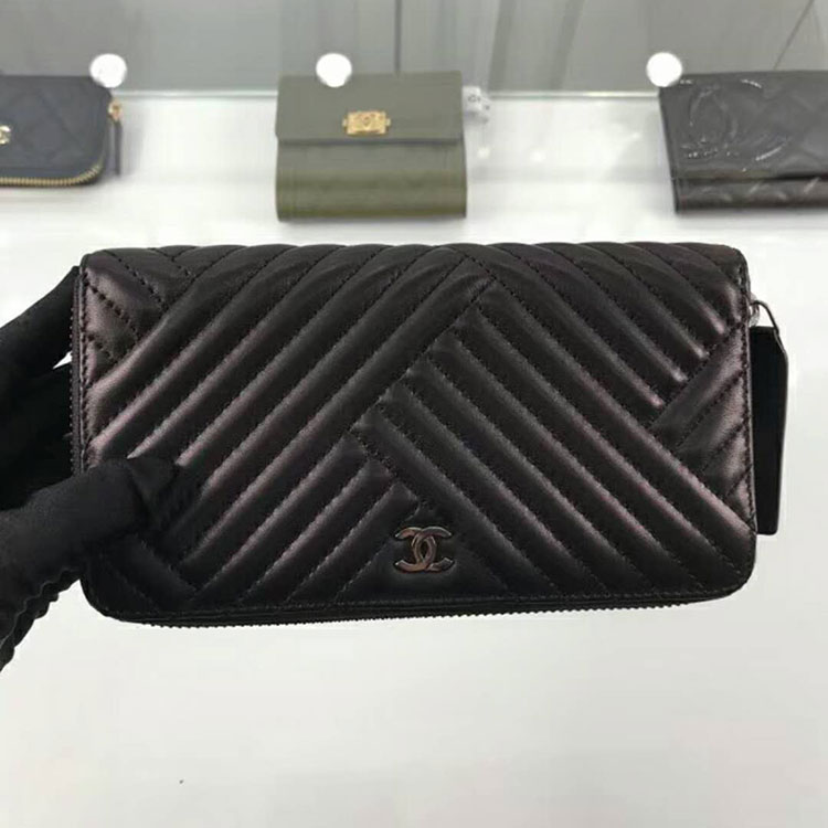 2018 Chanel Matelasse Original Leather Zip Around Wallet