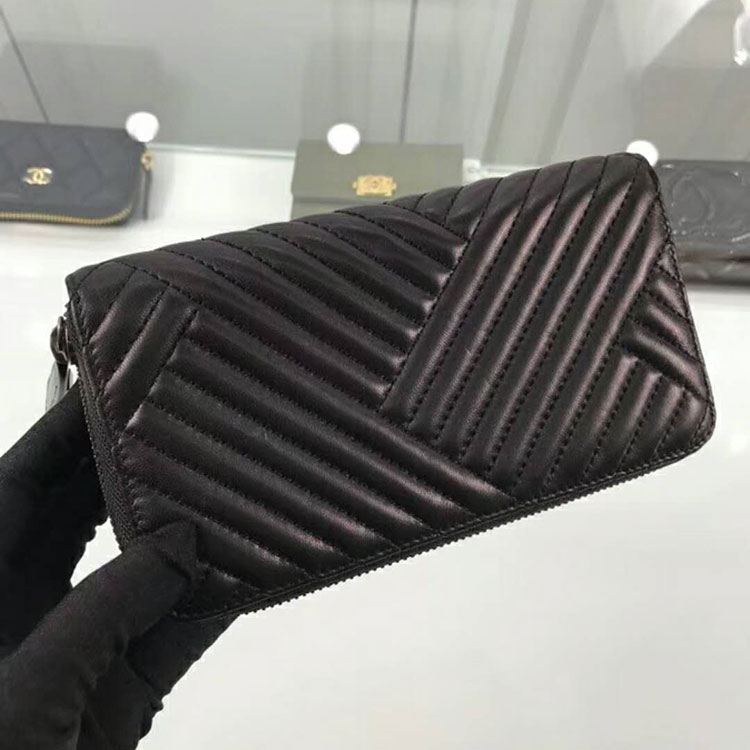 2018 Chanel Matelasse Original Leather Zip Around Wallet