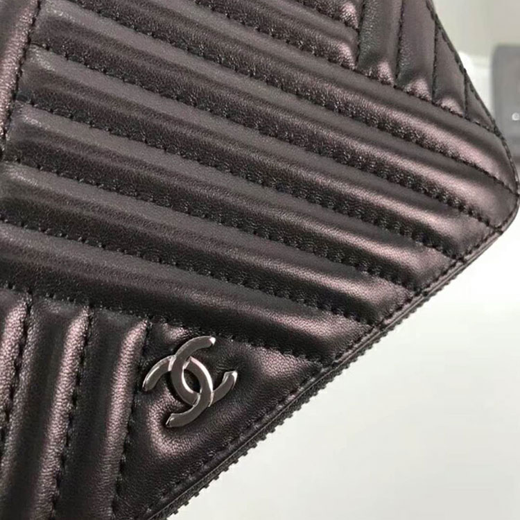 2018 Chanel Matelasse Original Leather Zip Around Wallet