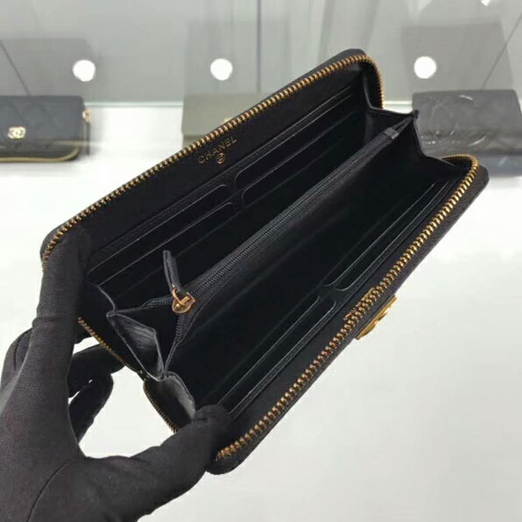 2018 Chanel Matelasse Original Leather Zip Around Wallet