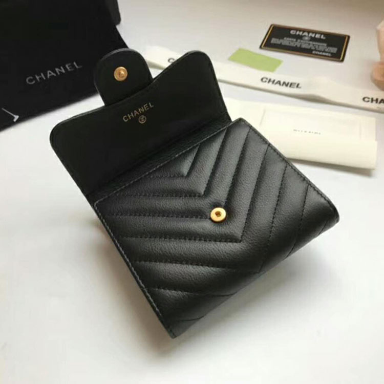 2018 Chanel Matelasse Tri-Fold Wallet