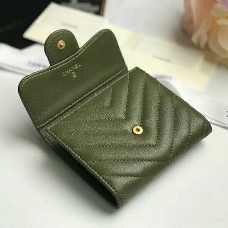 2018 Chanel Matelasse Tri-Fold Wallet