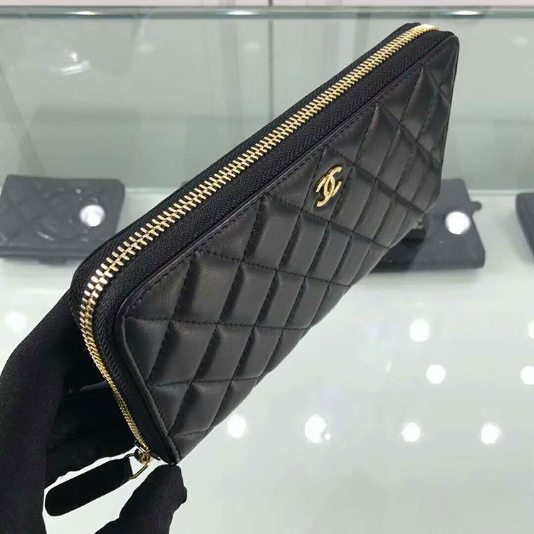 2018 Chanel Matelasse Zip Around Wallet