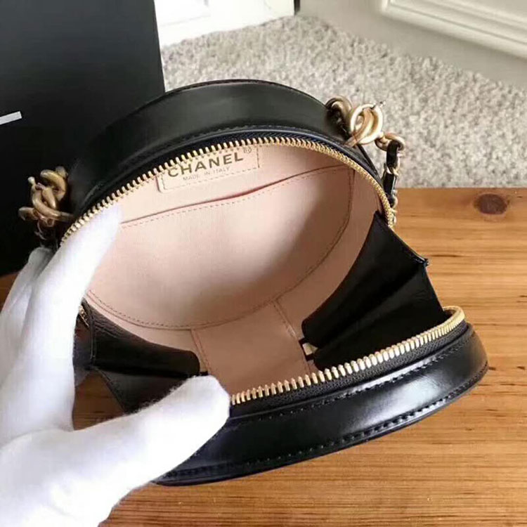 2018 Chanel Minaudiere