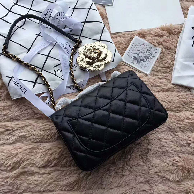 2018 Chanel Mini Flap Bag in Original Lambskin leather