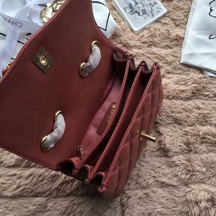 2018 Chanel Mini Flap Bag in Original Lambskin leather