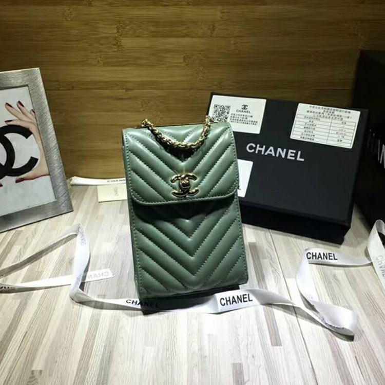 2018 Chanel Mobile phone bag with Chain