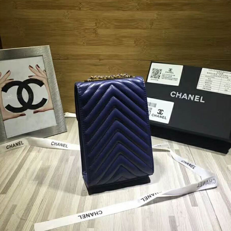 2018 Chanel Mobile phone bag with Chain