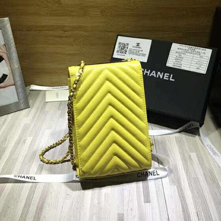 2018 Chanel Mobile phone bag with Chain