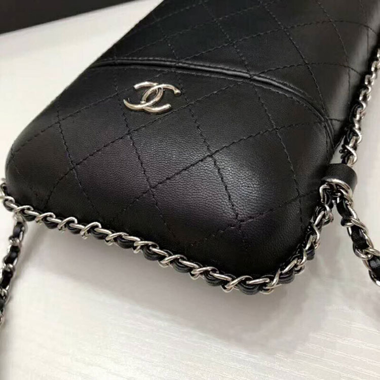 2018 Chanel Mobile phone bag with Chain