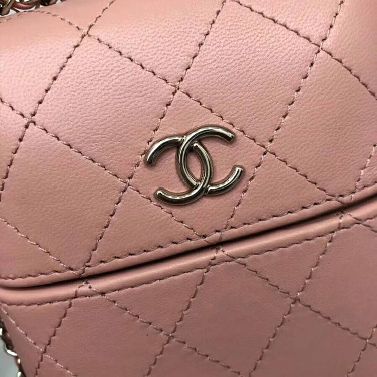 2018 Chanel Mobile phone bag with Chain