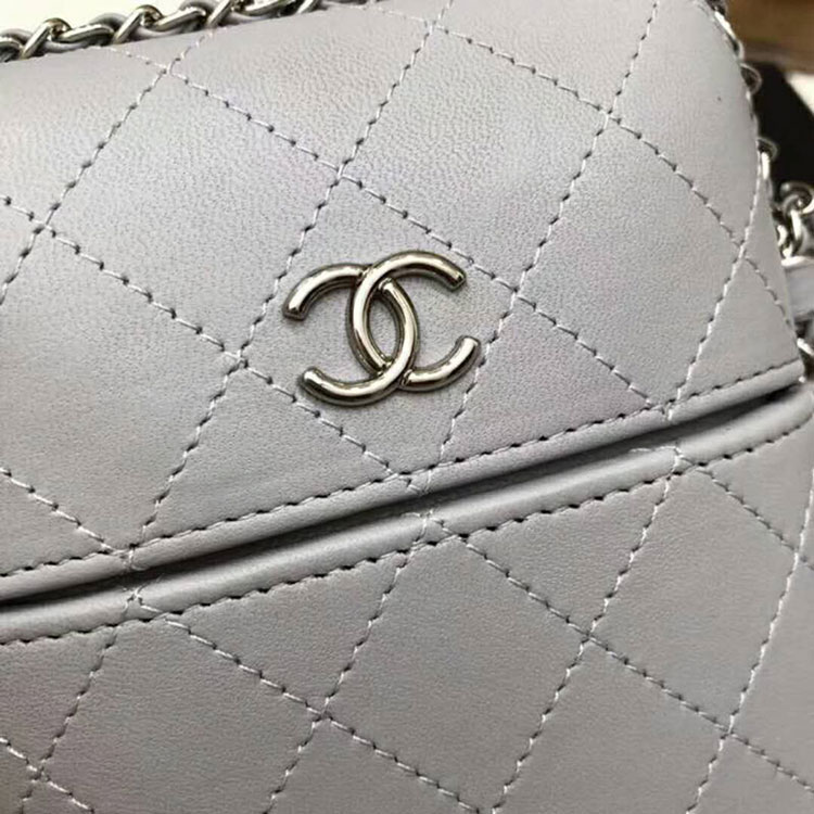 2018 Chanel Mobile phone bag with Chain