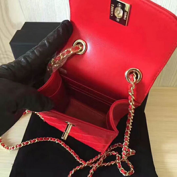 2018 Chanel Mobile phone bag with Chain