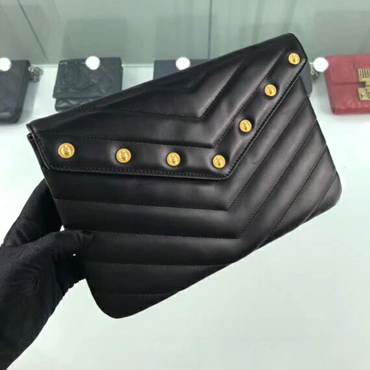 2018 Chanel Pouch