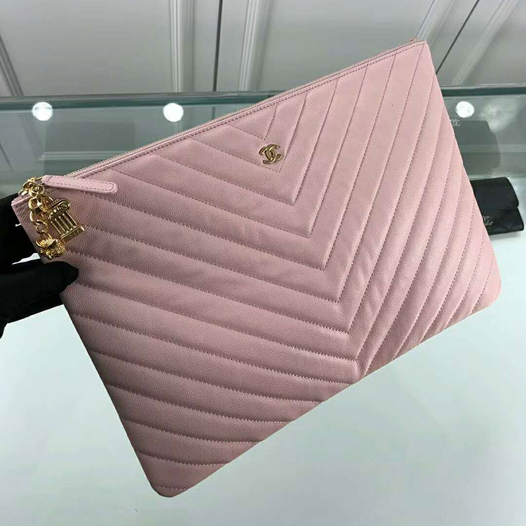 2018 Chanel Pouch