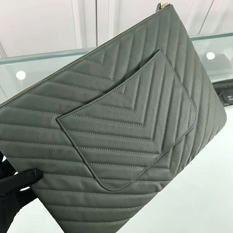 2018 Chanel Pouch