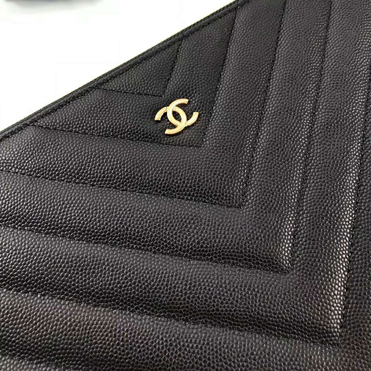 2018 Chanel Pouch