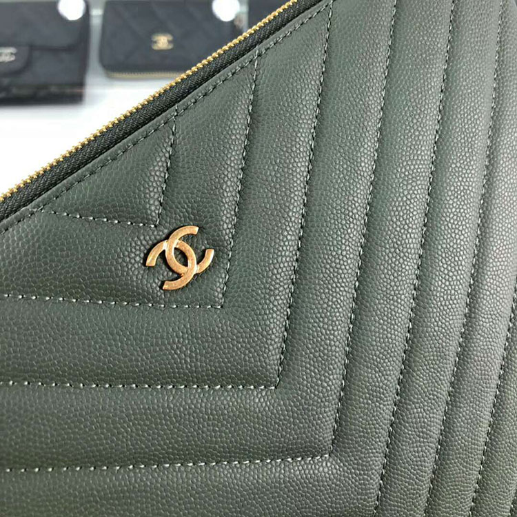 2018 Chanel Pouch