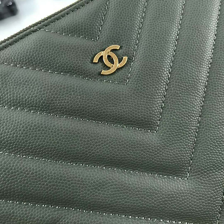 2018 Chanel Pouch