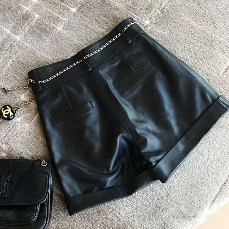 2018 Chanel Shorts in leather