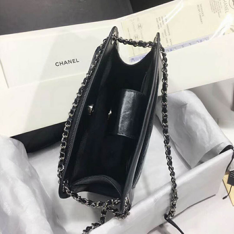 2018 Chanel Shoulder Messenger Bag