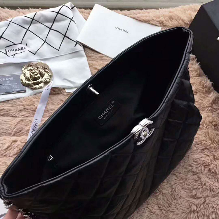 2018 Chanel Shoulder bag Original Leather