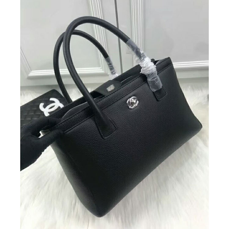 2018 Chanel Tote Shoulder Bag