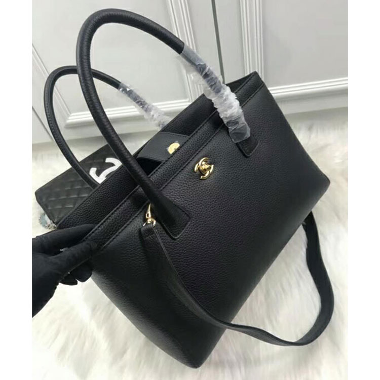 2018 Chanel Tote Shoulder Bag