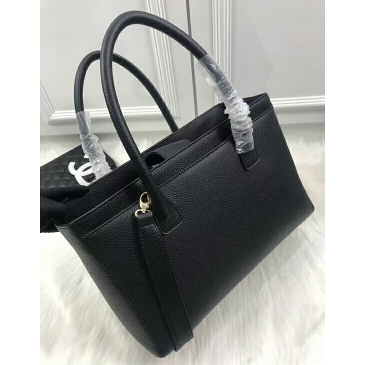 2018 Chanel Tote Shoulder Bag