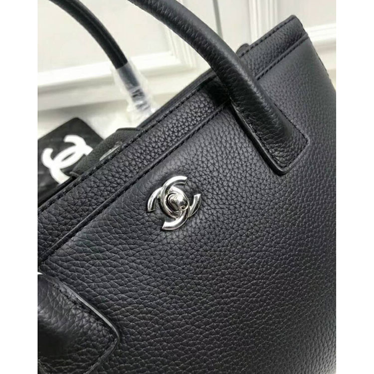 2018 Chanel Tote Shoulder Bag