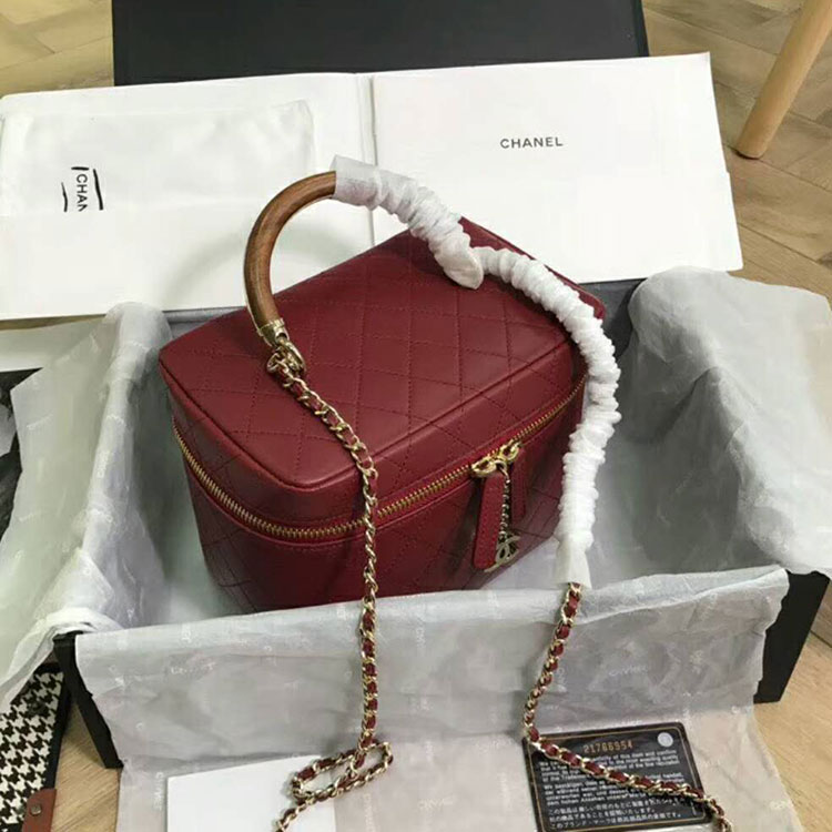 2018 Chanel Vanity Case