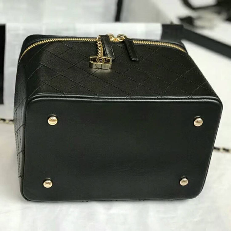 2018 Chanel Vanity Case