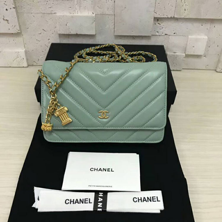 2018 Chanel WOC A33814 Mini Flap Bag