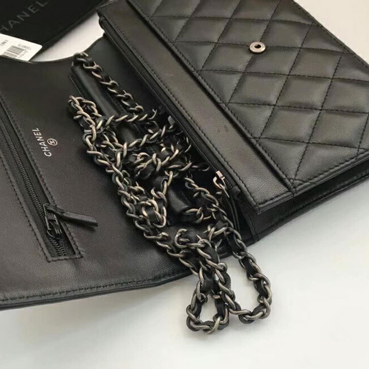 2018 Chanel WOC A33814 Mini Flap Bag in Original Lambskin